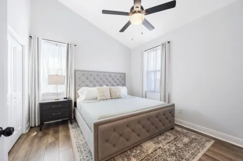 Charming, Cozy, Family Friendly - Close to Downtown/Sponge Docks/Beaches/Trails