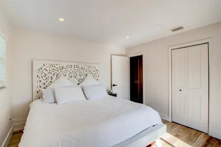 Luxury 5 bedroom waterfront with dock