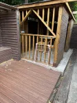 Serene Uxbridge Retreat with Central Heating Free Parking