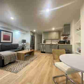 Charming 2-bedroom apartment with AC, WiFi in brilliant Washington Others