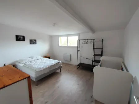 3-bedroom country house "L'Atelier de René Отели в г. Вир-Нормандия