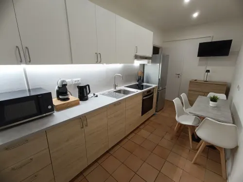 Byron's Holiday House (Ground Floor) Hotels in Gorizia