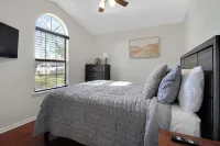 Charming Bungalow Near Downtown Historic Savannah Hotels in Garden City