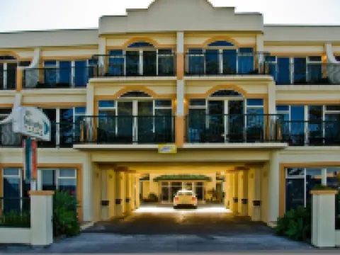 Beachfront Motel Hotels in Napier