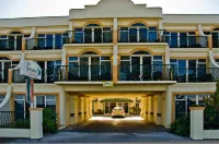 Beachfront Motel