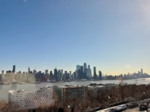 World Cup Views of NYC - 15 Min to NYC โรงแรมในวีฮอว์เคน