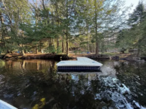 Luxury Muskoka River Log Cabin