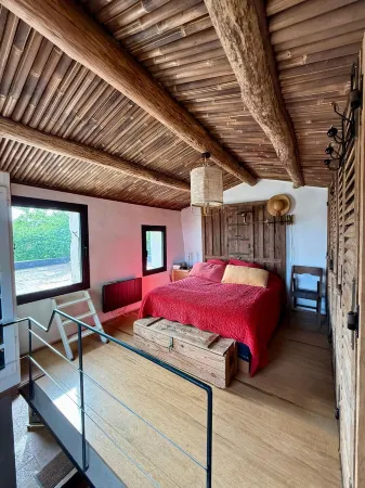 A break in a mazet in Occitania Отели в г. Бедарье