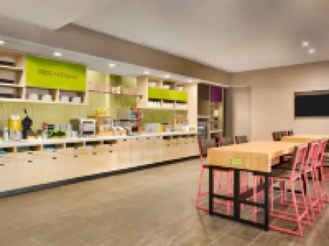 Home2 Suites by Hilton Florence/Cincinnati Airport South Hotels in Florence