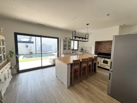 Villa Avec Piscine Sans VIS À VIS Proche DE LA MER