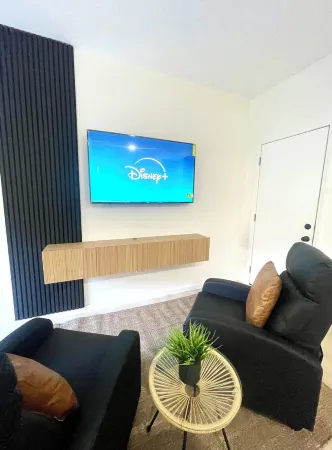 Serenity Casita perfectly equipped for traveling professionals in Bakersfield!