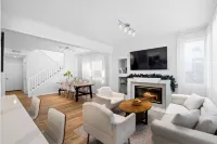 Spacious 4-bedroom house in delightful Chula Vista with view
