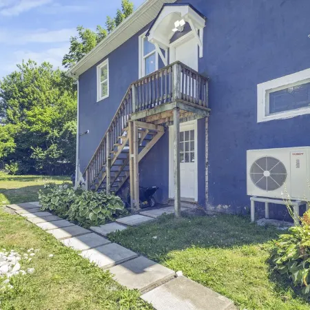 Your home away from home in Thorold, ON - Niagara Falls