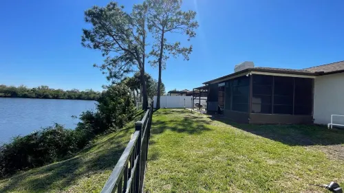 3-Bedroom House with Lake View in Port Richey