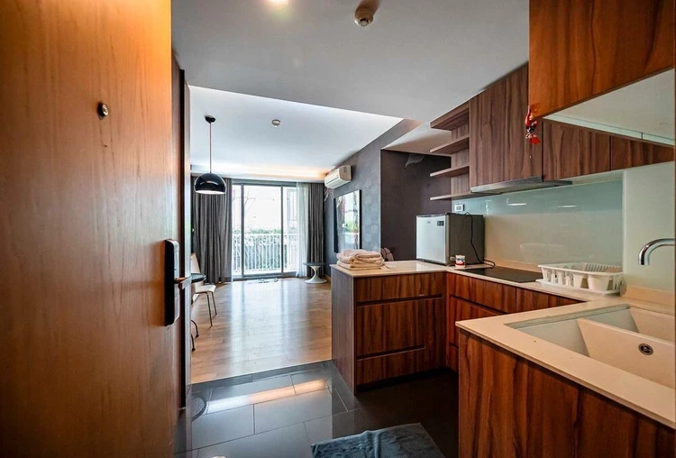 รูปภาพของ2-bedroom condo in phenomenal Krung Thep Maha Nakhon with AC, fitness room