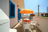 SEPTEMBER IN SALENTO: VILLA 70 METERS FROM THE SEA.