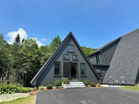 Modern guesthouse in Mad River ValleyFernstone