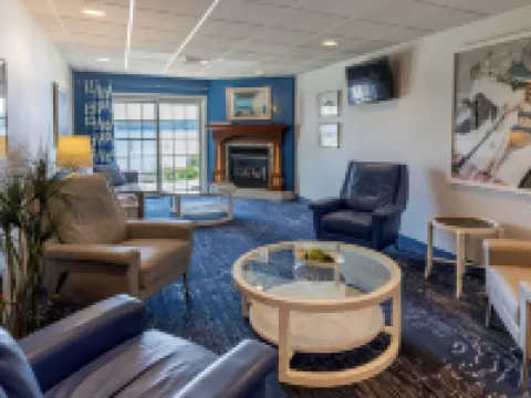 Bay Pointe Inn Hotels in Barry County