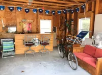 5 Minutes to Ocean City, Somers Point Bars and Margate!