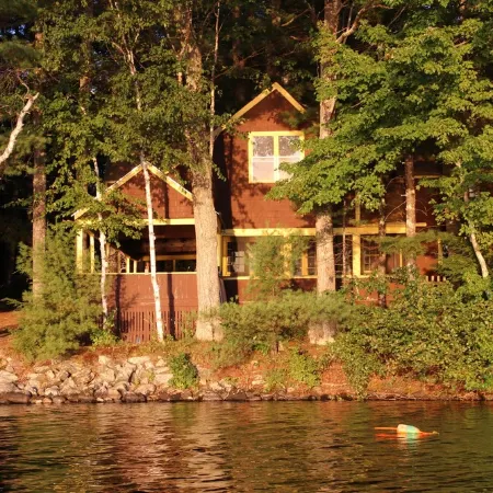 Beautifully maintained, 1905 original lakefront summer home – super pet friendly