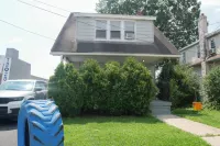 Cozy Pet-Friendly 3-Bedroom Retreat – Quick Drive to Philly, Airport & Stadiums Hotel a Collingdale