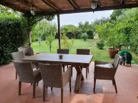Terraced house a stone's throw from the sea