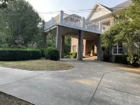 Entire 1st floor guest suite on 50 acres +pool+ tennis