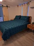 Charming 2-bedroom house in Fort Myers with WiFi and AC