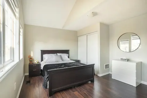 Executive 4BD/3BA home with Free Parking|Wi-fi|Office|Views|Park Access