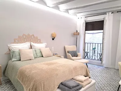 Logroño Historical Center Apartment. The balcony of Caballerías. فنادق في 