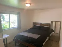 3-bedroom residential duplex with carport. 밀크릭 호텔