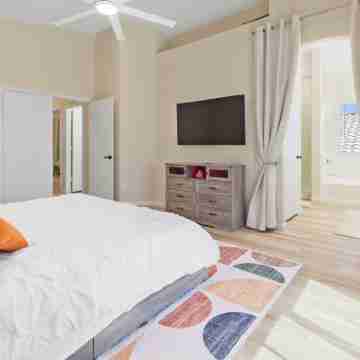 Sparkling Saltwater Pool • Spa, Firepit, Wi-Fi 4Br/3BA • Near Top Golf Courses Rooms