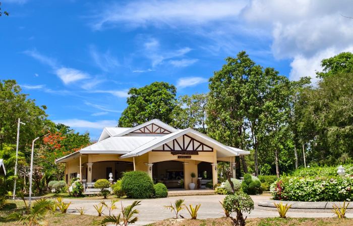 Ogtong Cave Resort