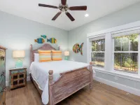 Upscale 4BR/4.5 Bath townhome/duplex in Corolla Light Resort community Hotels in Corolla
