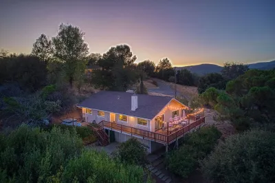 ♥︎Hot tub♥︎ Eastwood Escape - Yosemite Retreat