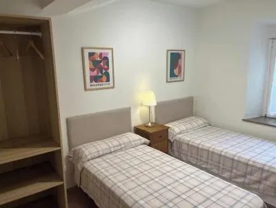 Centrally located apartment in liencres with parking space Hotels in der Nähe von Zurita