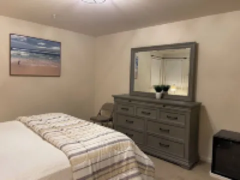 Lex Holmes Luxury House Hotels in Fort Washington