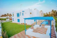 Modern 4 bedrooms Villa with private pool & garden In Tunis village Hotels in Ibsheway