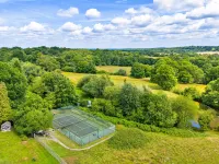Sandhill Cottage with Hot Tub