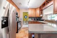 Charming 3-bedroom house with AC, WiFi in pleasant Palm Bay