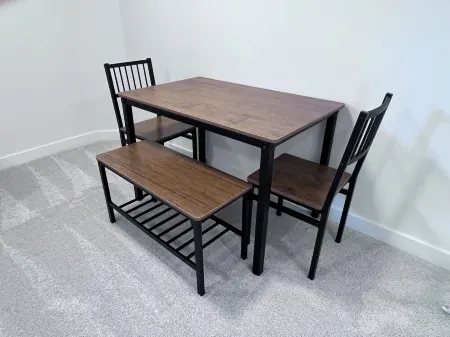 Modern & Cozy guest suite