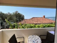 SAVINA Apartan 20 metara od mora stan za 3 osobe Hotels in Herceg Novi