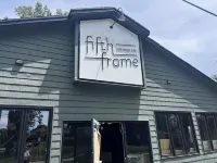 Cozy charming home Hoteles en Irondequoit