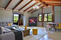 Pool Villa DesmiraDive in the pleasure and relax by the pool, close to the sea.