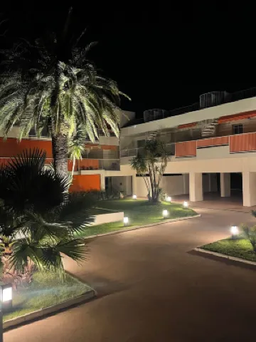 Saint Tropez gendarme apartment