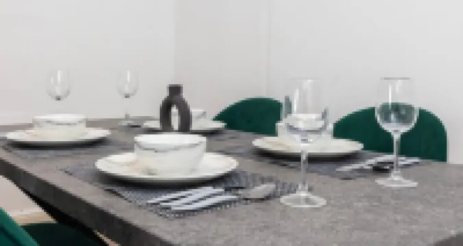 Gorgeous & Huge 3Br Home City Centre by Luxiety Stays