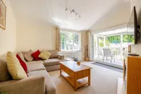 Luxury lodge in peaceful surroundings Hotels in Saltash