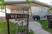 Seasons Suite 3BR in Hinton, AB