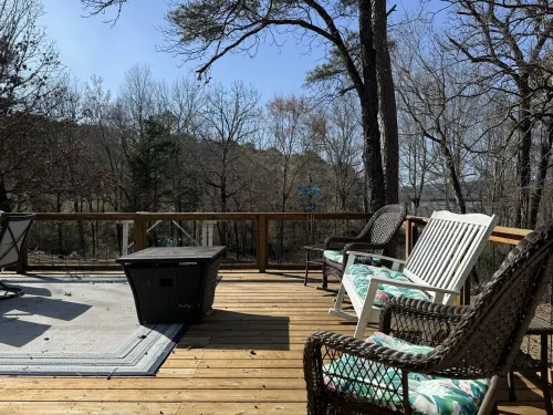 Bellawood Resort #11 Cozy 3-bedroom cabin with boat slip