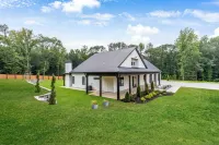 The Estate, King Beds, near Chateau Elan and Road Atlanta, lake Lanier